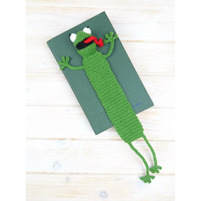  Crochet bookmark frog - unique 3D Kids reader gift. Funny & unique animal for all ages