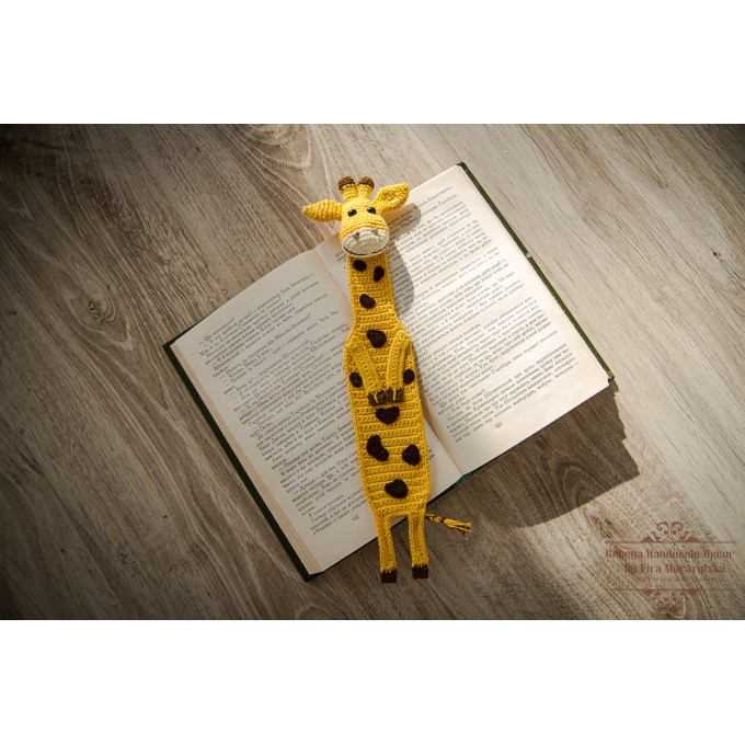 Giraffe bookmark. Cool unique bookmarks - college student librarian gift for readers