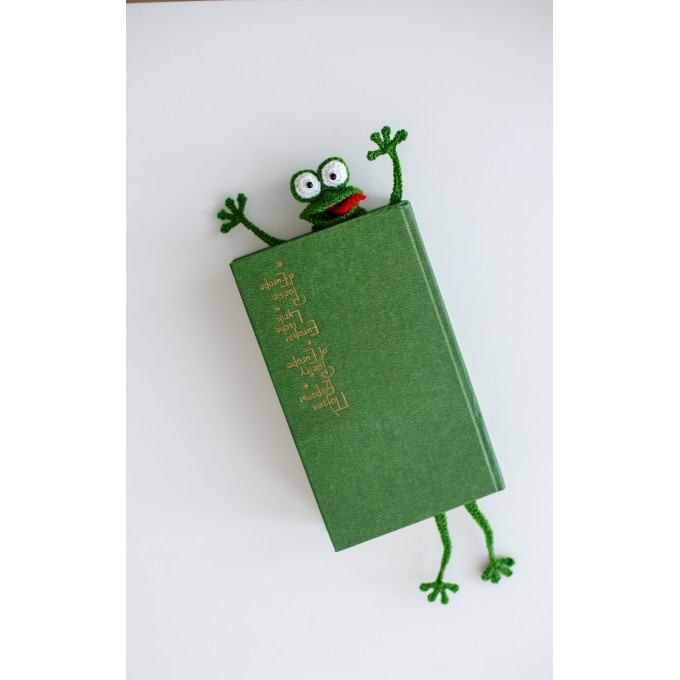  Crochet bookmark frog - unique 3D Kids reader gift. Funny & unique animal for all ages